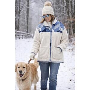 Cozy Women's Fleece Jacket with Blue Patchwork Detail 2x